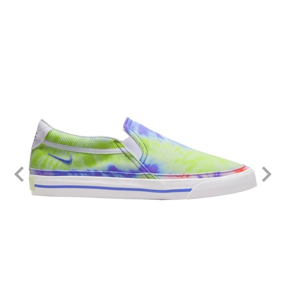 Nike cute slip on sneakers